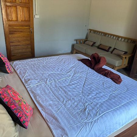 Tonmai Suites Ko Lanta エクステリア 写真