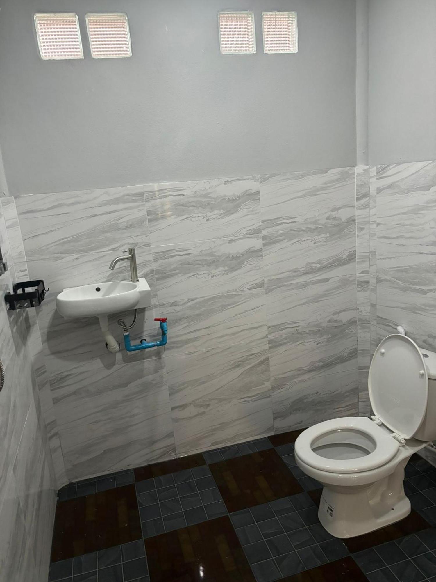 Tonmai Suites Ko Lanta エクステリア 写真