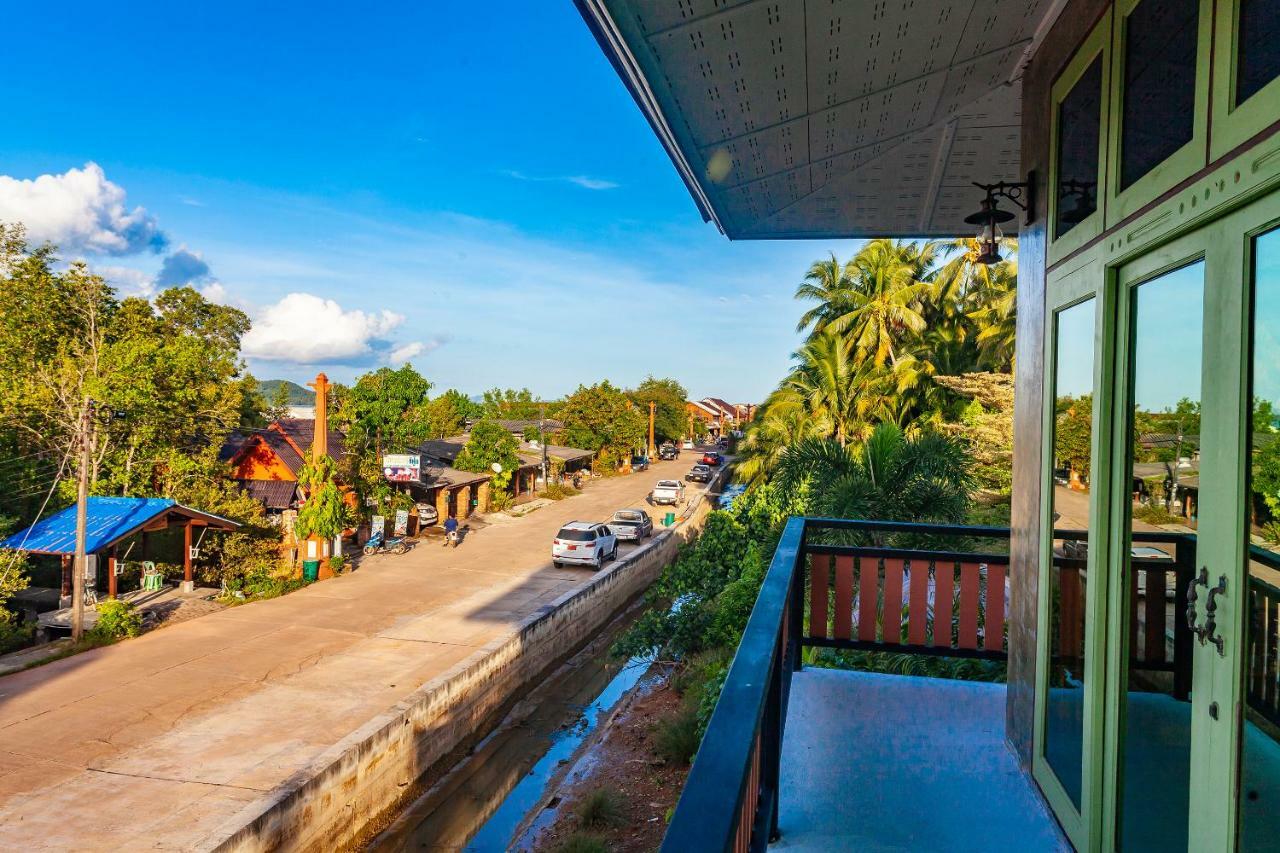 Tonmai Suites Ko Lanta エクステリア 写真